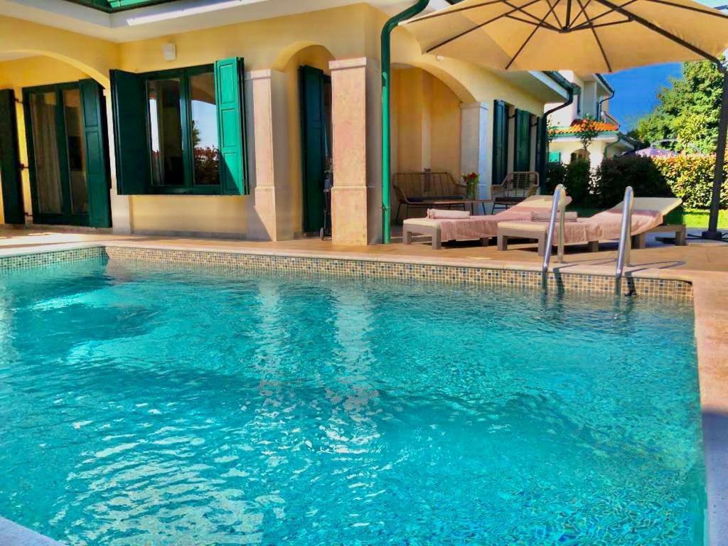 Private Villa "San Servolo House" With Sea View And Private Pool Buje Exteriör bild
